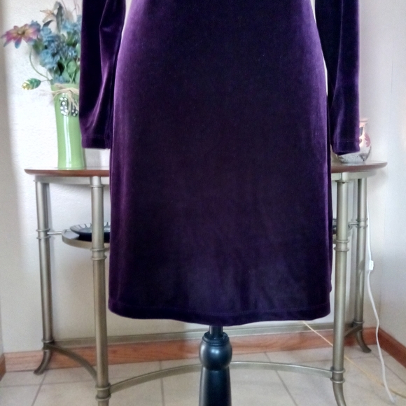 💜VELVET DRESS - Picture 4 of 6